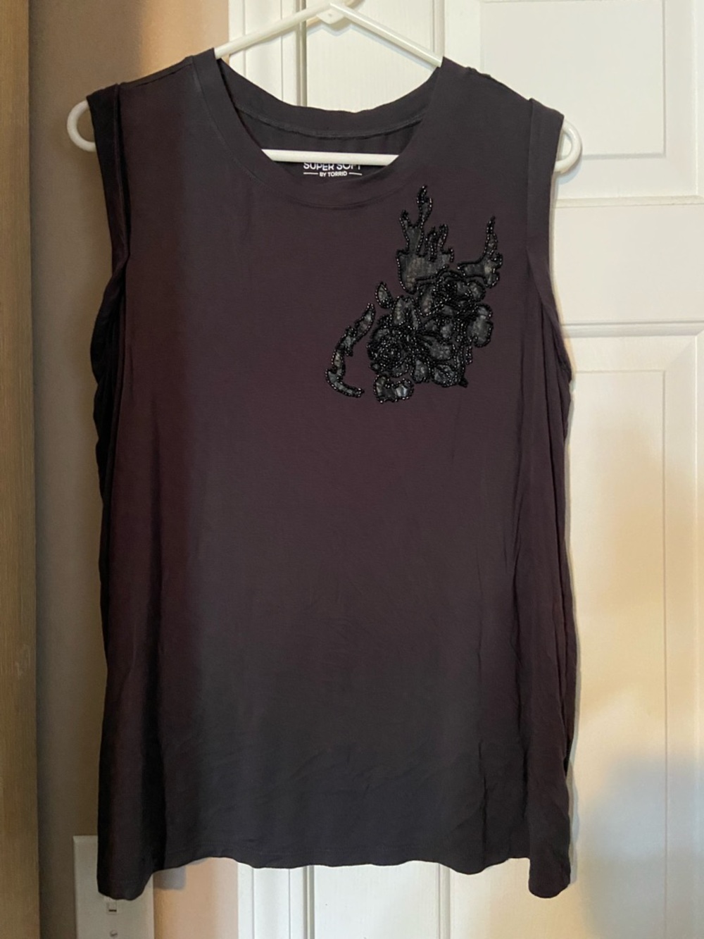 torrid Black Sleeveless Beaded Floral Muscle Tee